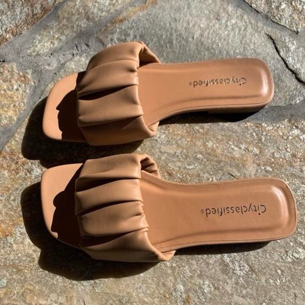 Women’s Tan Ruched Band Slide Sandals Open Toe Slip-On Rubber Sole